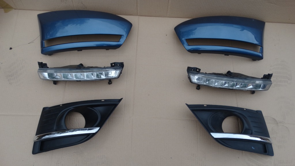 ХОДОВІ ВОГНІ ДХВ LED (СВІТЛОДІОД) CITROEN C4 PICASSO РЕШІТКА БАМПЕРА ХРОМ 9680404177 РЕСТАЙЛ 