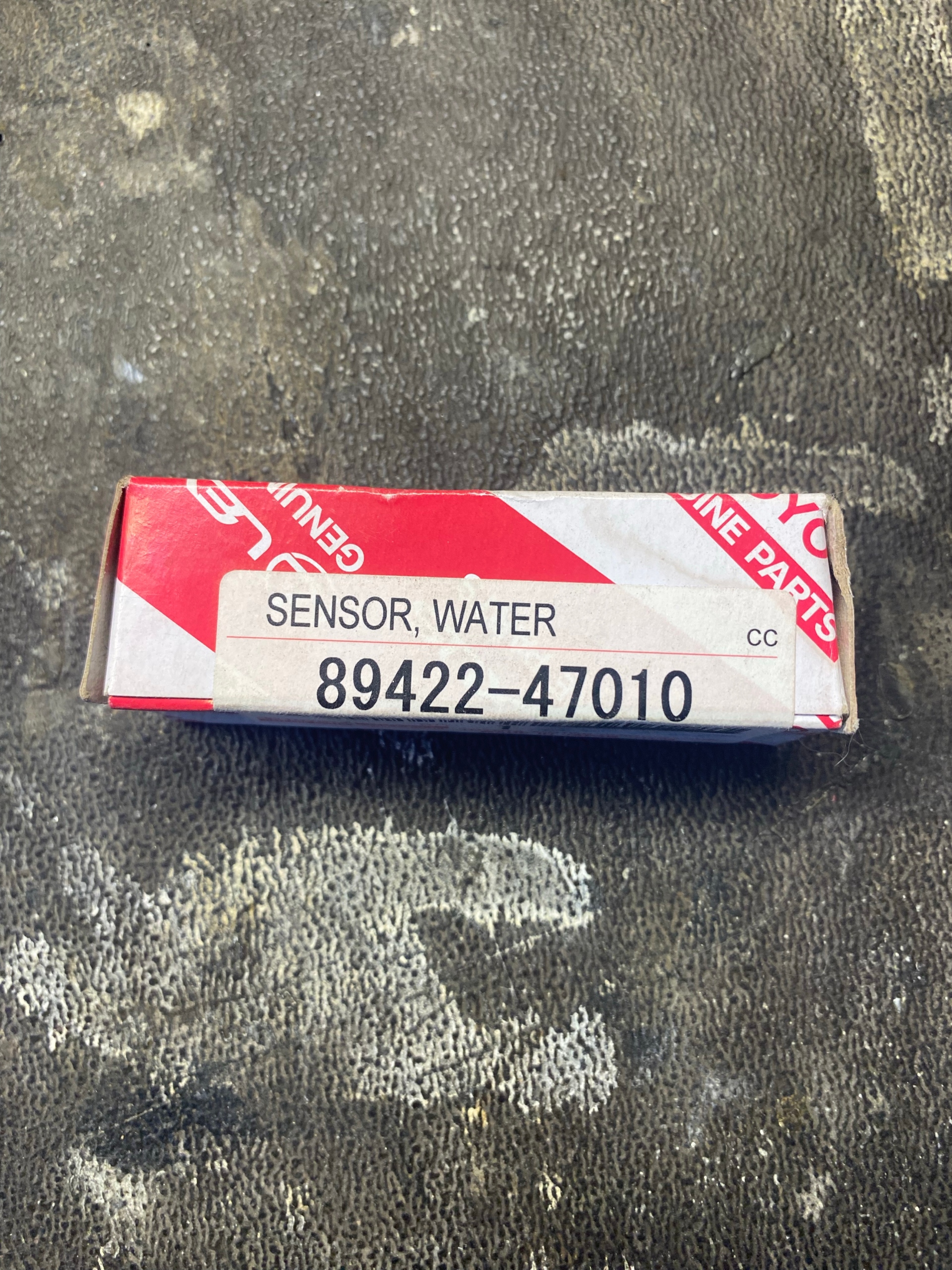 ДАТЧИК ВОДИ TOYOTA 89422-47010 