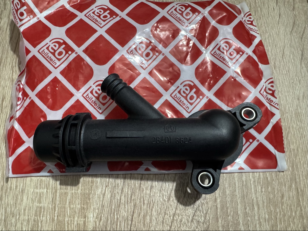 FEBI BILSTEIN 28401 КОМІР ФЛАНЕЦЬ ПРОВОДИ РІДИНИ ОХОЛОДЖЕННЯ 