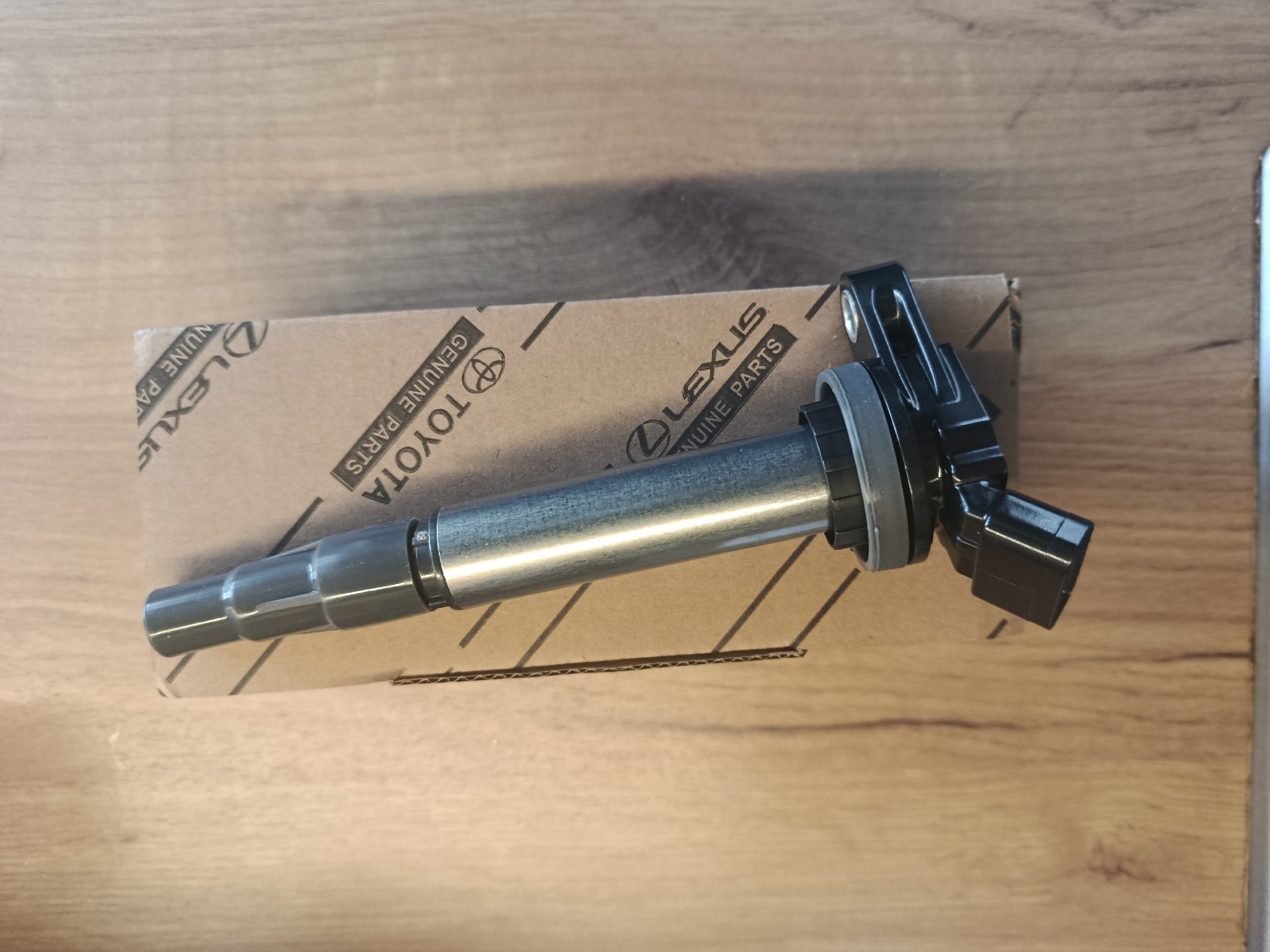 КОТУШКОЮ ЗАПАЛЮВАННЯ TOYOTA PRIUS AURIS COROLLA 90919-02258 