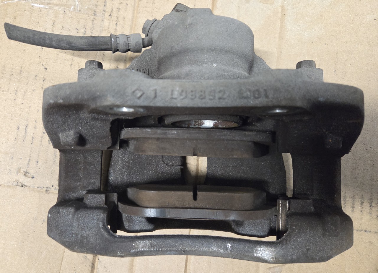 СУППОРТ ЛЕВЫЙ ПЕРЕД OPEL CORSA F PEUGEOT 208 II 9824176580 