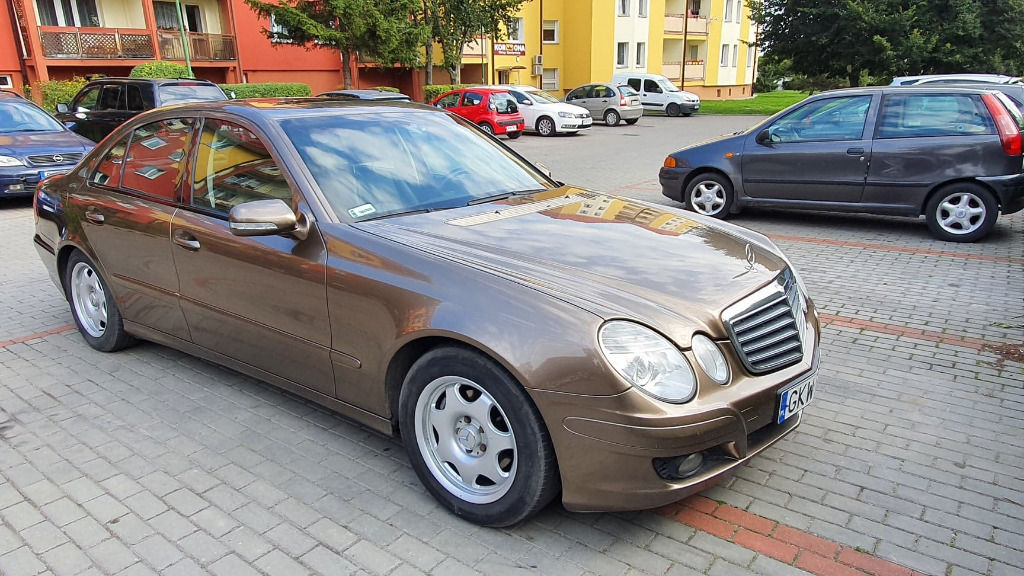 W211 MercedesBenz Klasa E W211 po liftingu Cena