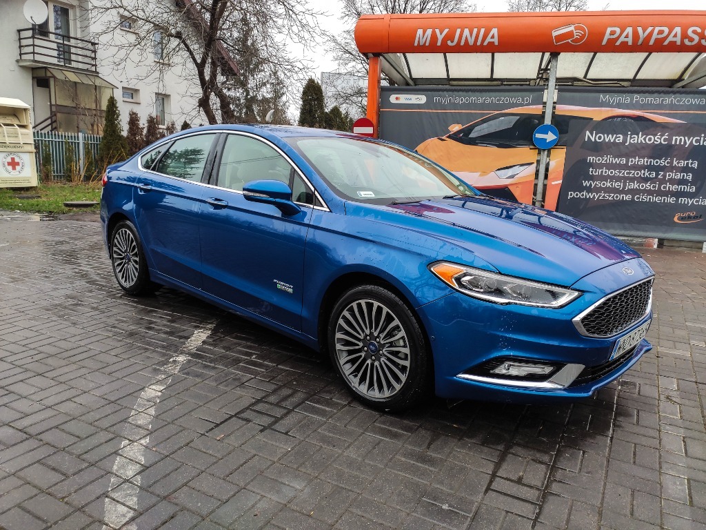 Ford mondeo plugin outlet