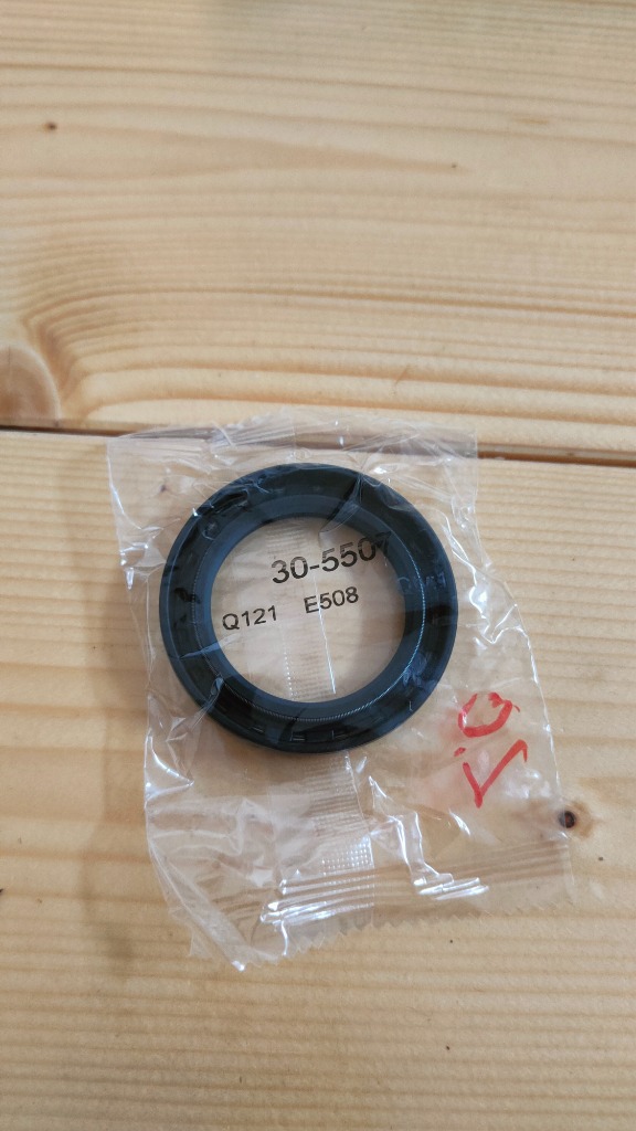 УЩІЛЬНЮВАЧ DWUWARGOWA ALL BALLS 30-5507 38 X 55 X 8 KYMCO MXU 