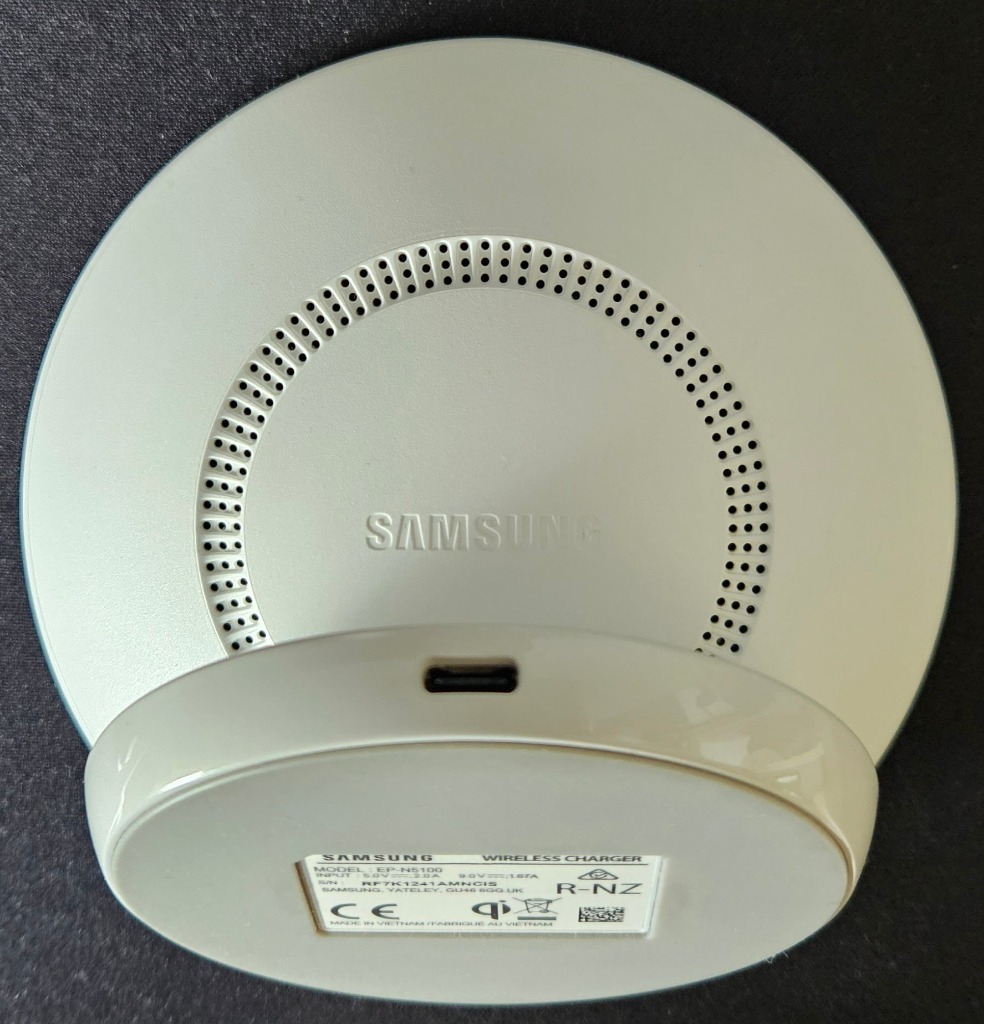 Samsung Wireless Charger Stand EPN5100 biała Kraków Kup teraz na