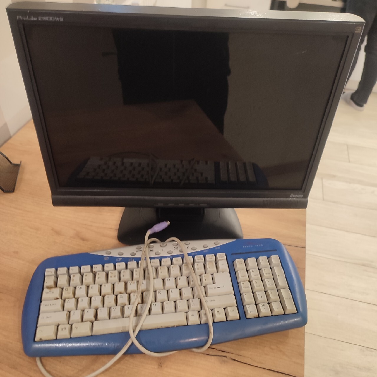 Monitor do komputera 19 cali + klawiatura Grodziec Kup teraz na