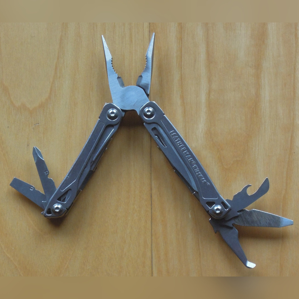 Multitool LEATHERMAN Wingman Oleśnica Kup teraz na Allegro Lokalnie