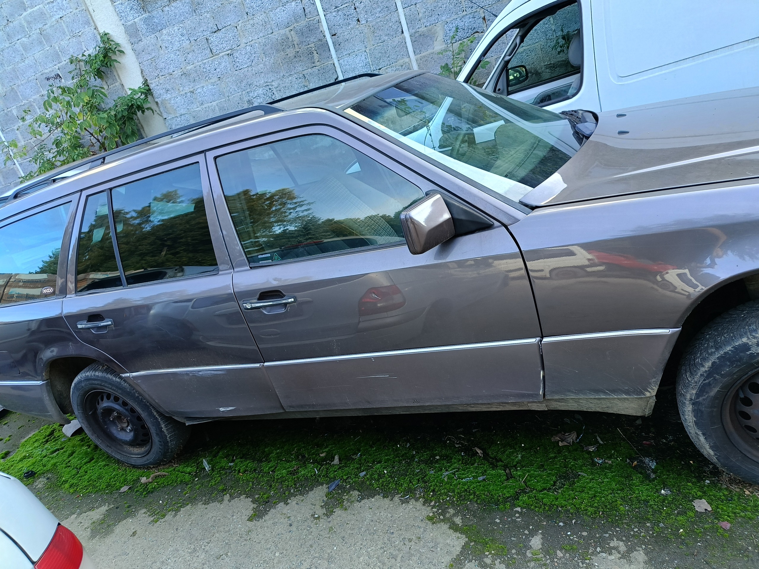 ЗАПЧАСТИ АВТОМОБИЛЬНЫЙ MERCEDES W 124 