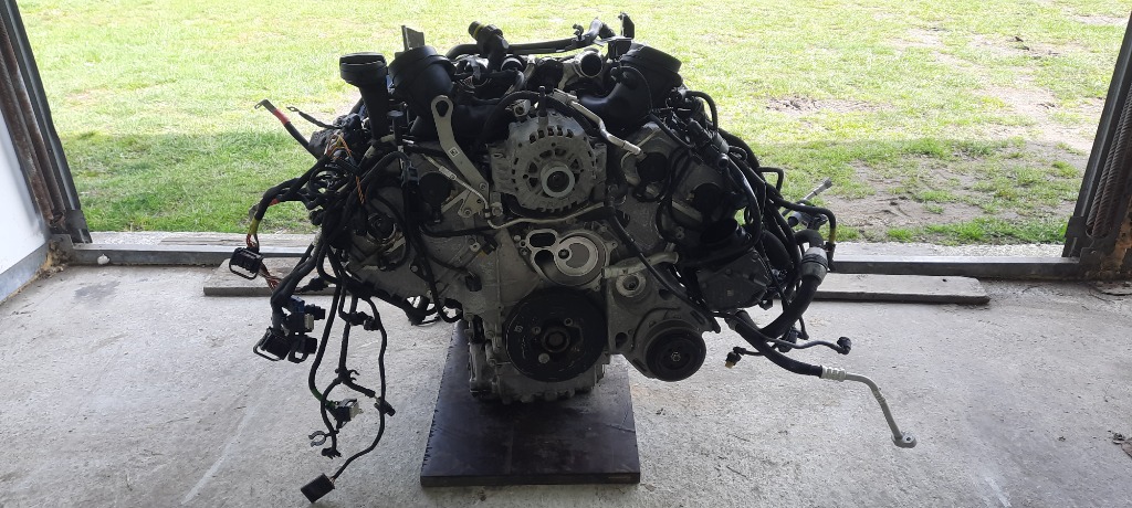 ДВИГУН BMW 4.4 G30 M550I 530 KM N63B44D M850 G11 