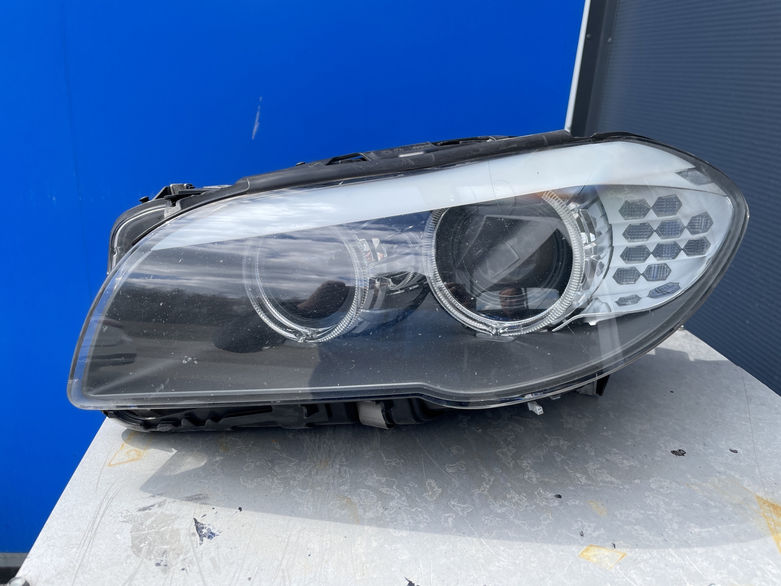 FARO BMW F10 BI XENON DYNAMIC 7203245