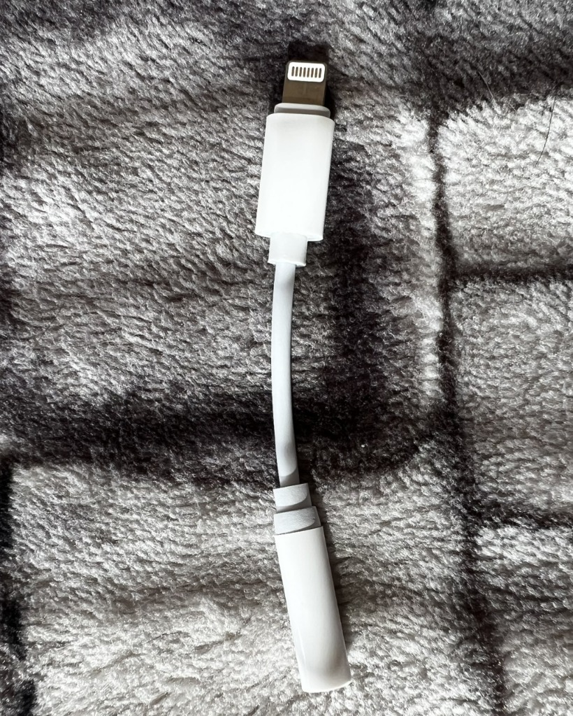 Adapter do słuchawek LIGHTNING na JACK 3,5mm Grajewo Kup teraz na