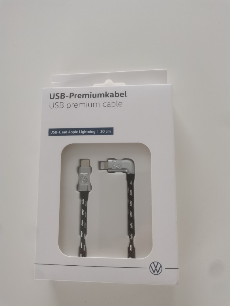 GENUINE VW VOLKSWAGEN USB-C TO APPLE LIGHTNING IPHONE PREMIUM 30CM