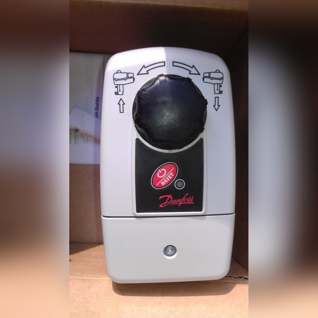 Silownik Danfoss AME 435 24v 082H0161 | Sochaczew | Kup teraz na ...