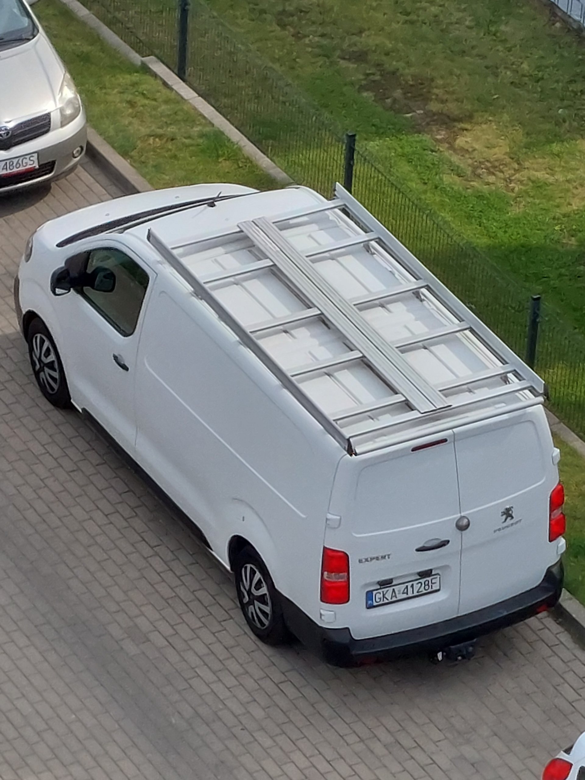 БАГАНИК НА ДАХ ФІРМИ MOBIETEC DO JUMPY/EXPERT/PROACE/VIVARO/SCUDO/L2H1. 