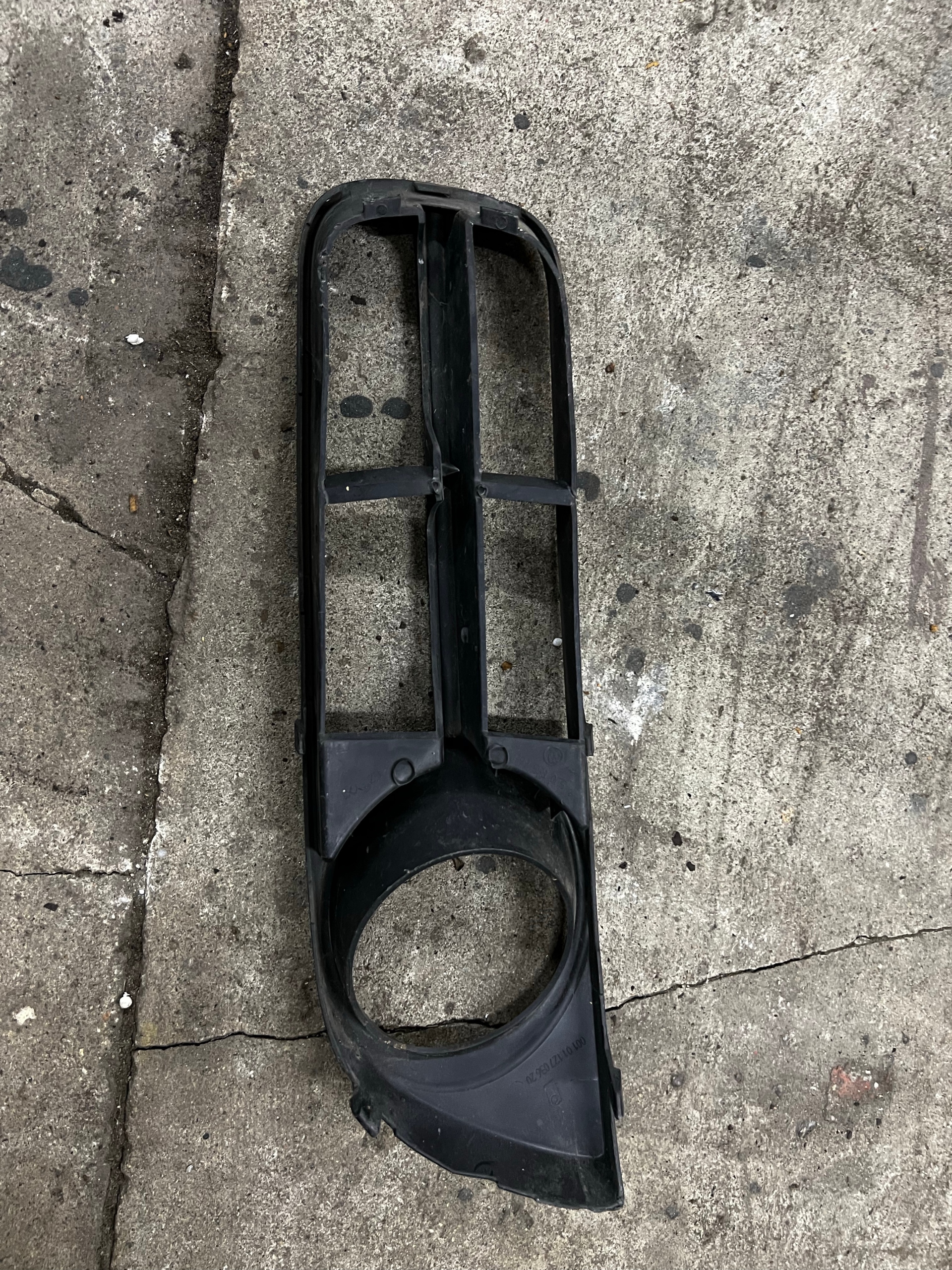 РЕШІТКА ГАЛОГЕНУ РЕШІТКА РАДІАТОРА ВЕНТИЛЯЦІЯ БАМПЕРА SKODA FABIA LL 2 5J0853666 
