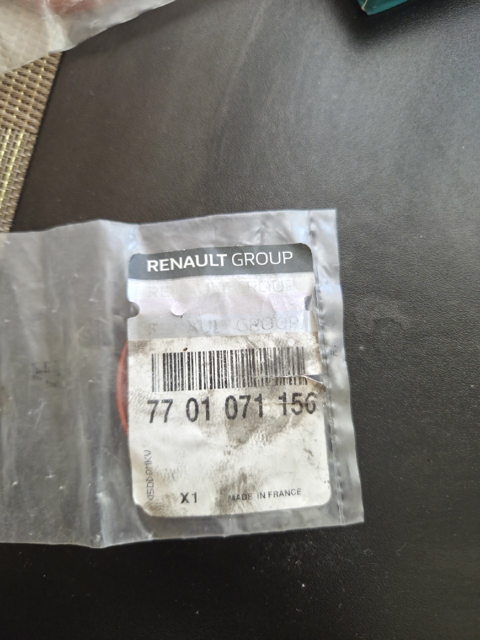 УЩІЛЬНЮВАЧ ПРОВОДИ ПОВІТРЯ RENAULT 7701071156 