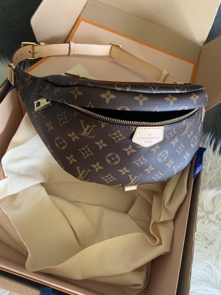 Bumbag louis top vuitton price