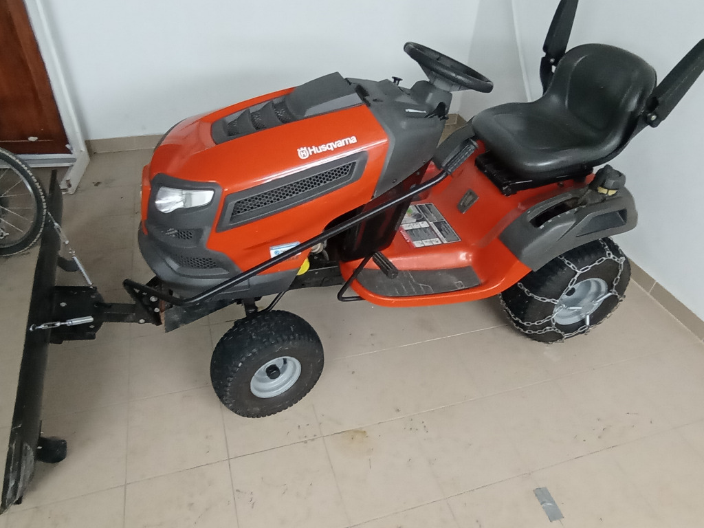 Kosiarka Traktorek Husqvarna YTH 24K48 Krosno Kup teraz na Allegro