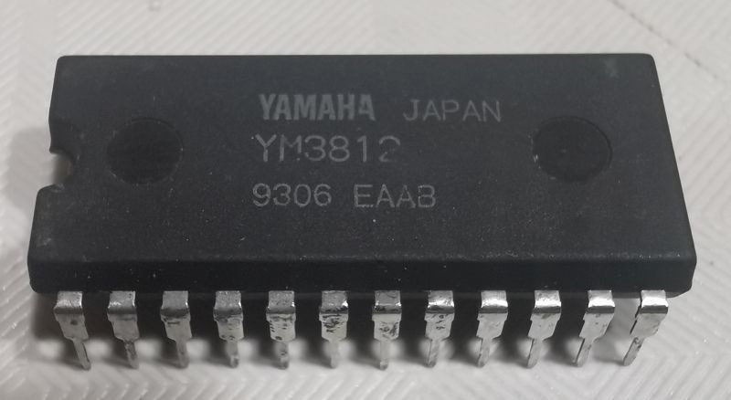 YM3812 YAMAHA DIP-24 - Circuito Integrato FM Operator, Nuovo, 1 Pezzo - Foto 3