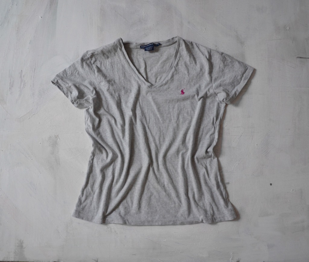 Zdjęcie oferty: szara koszulka Ralph Lauren L 40 serek klasyczna b