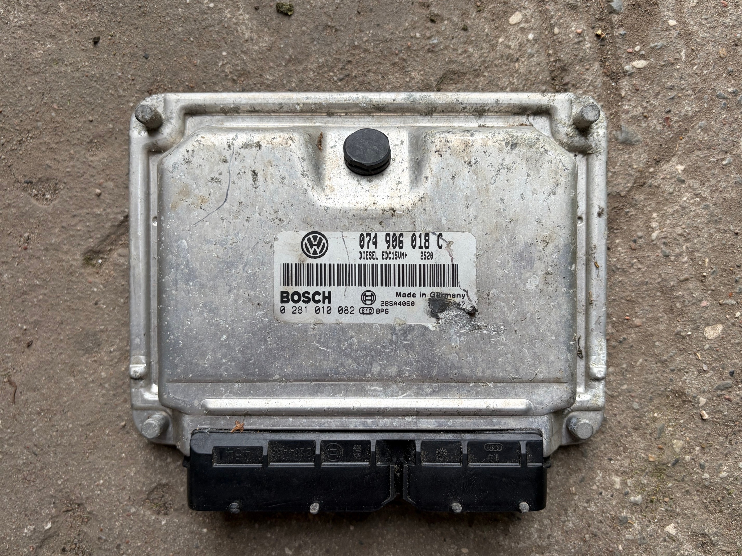 БЛОК КЕРУВАННЯ ДВИГУНА BOSCH 2.5 TDI 074906018C 