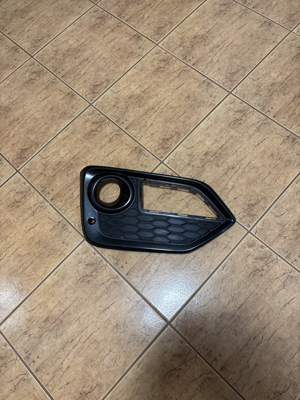 РЕШІТКА ГАЛОГЕНУ HONDA CIVIC X 71108-TGG-A3 