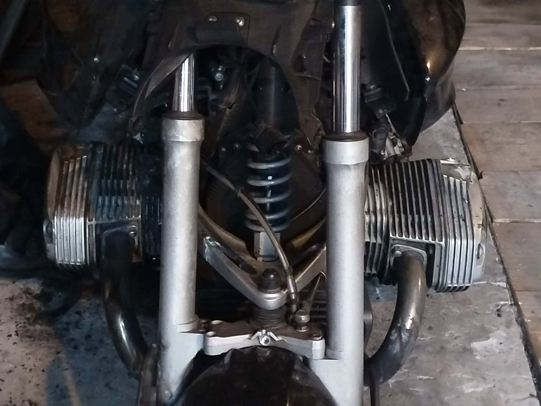 BMW R1200R NA ЗАПЧАСТИНИ 