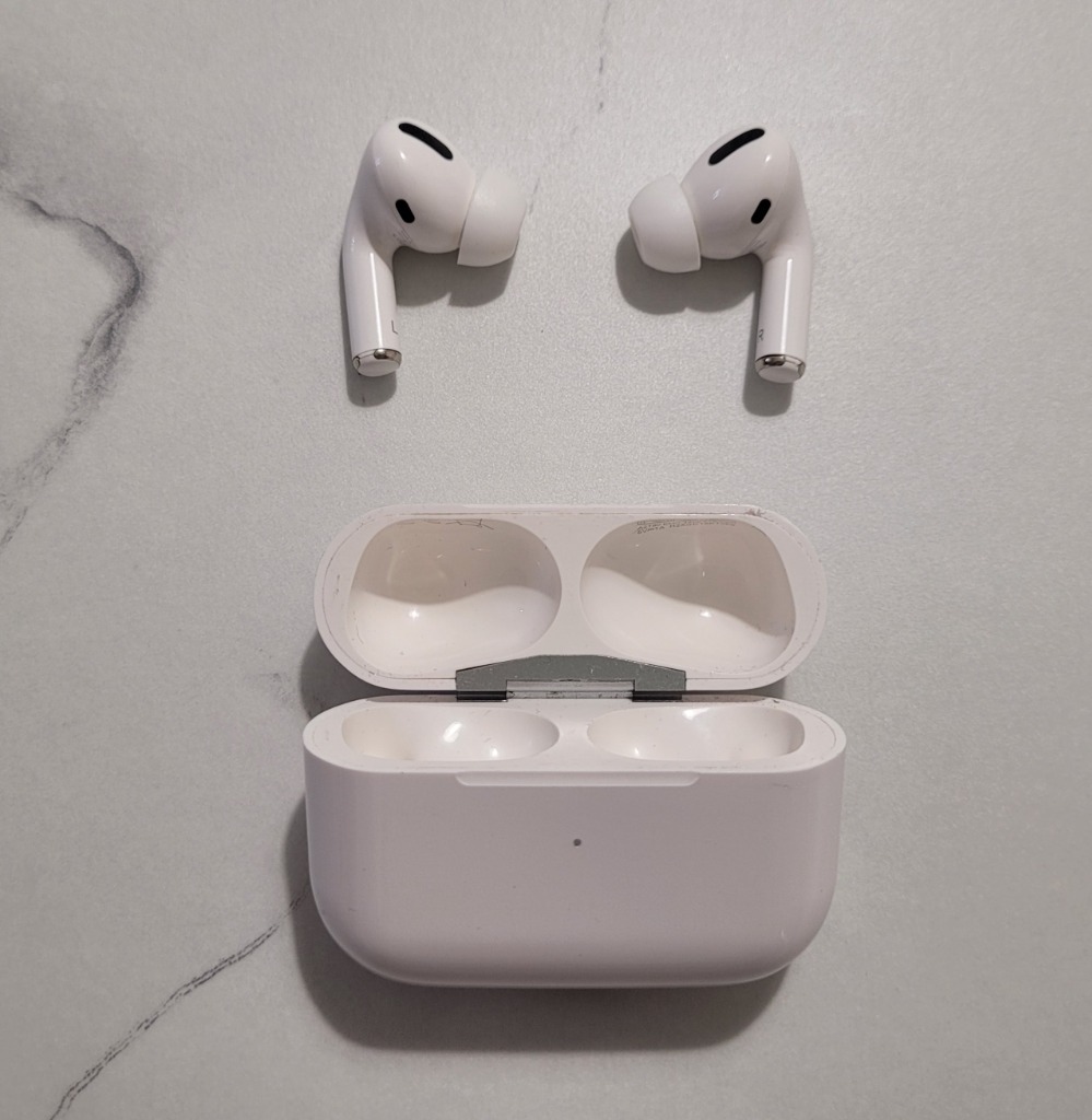 Apple Air Pods pro (generacja 1) | Biały Bór | Licytacja na Allegro ...