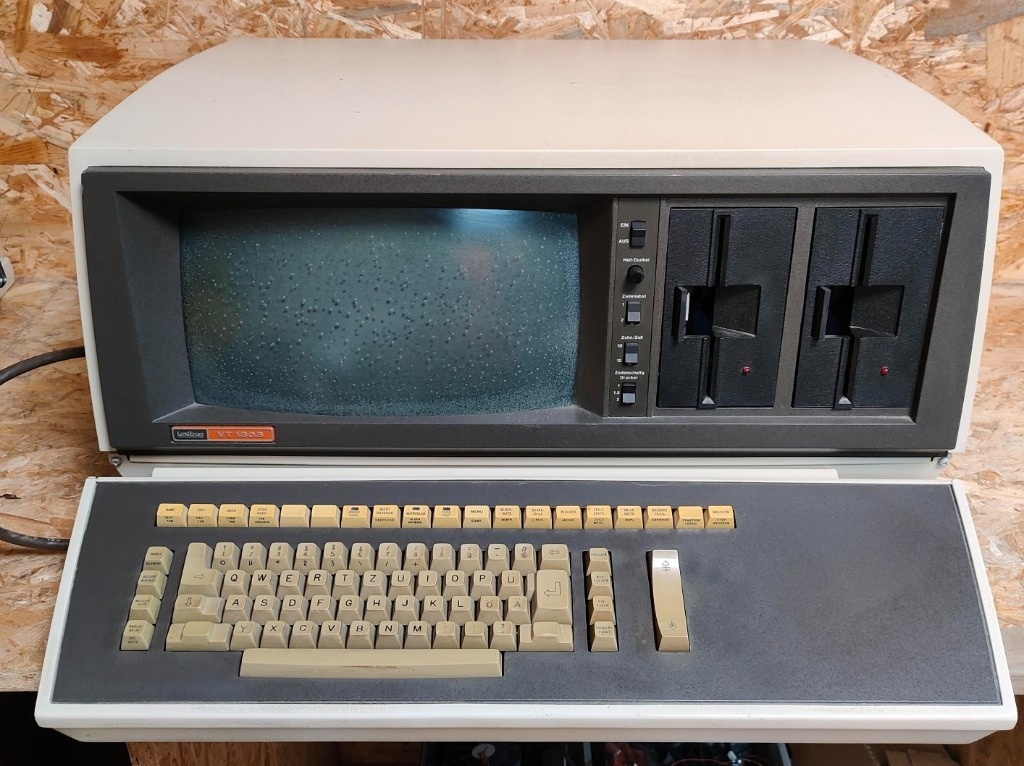 RETRO KOMPUTER LEXITRON CORPORATION VT 1303 | Kunice | Kup teraz na ...