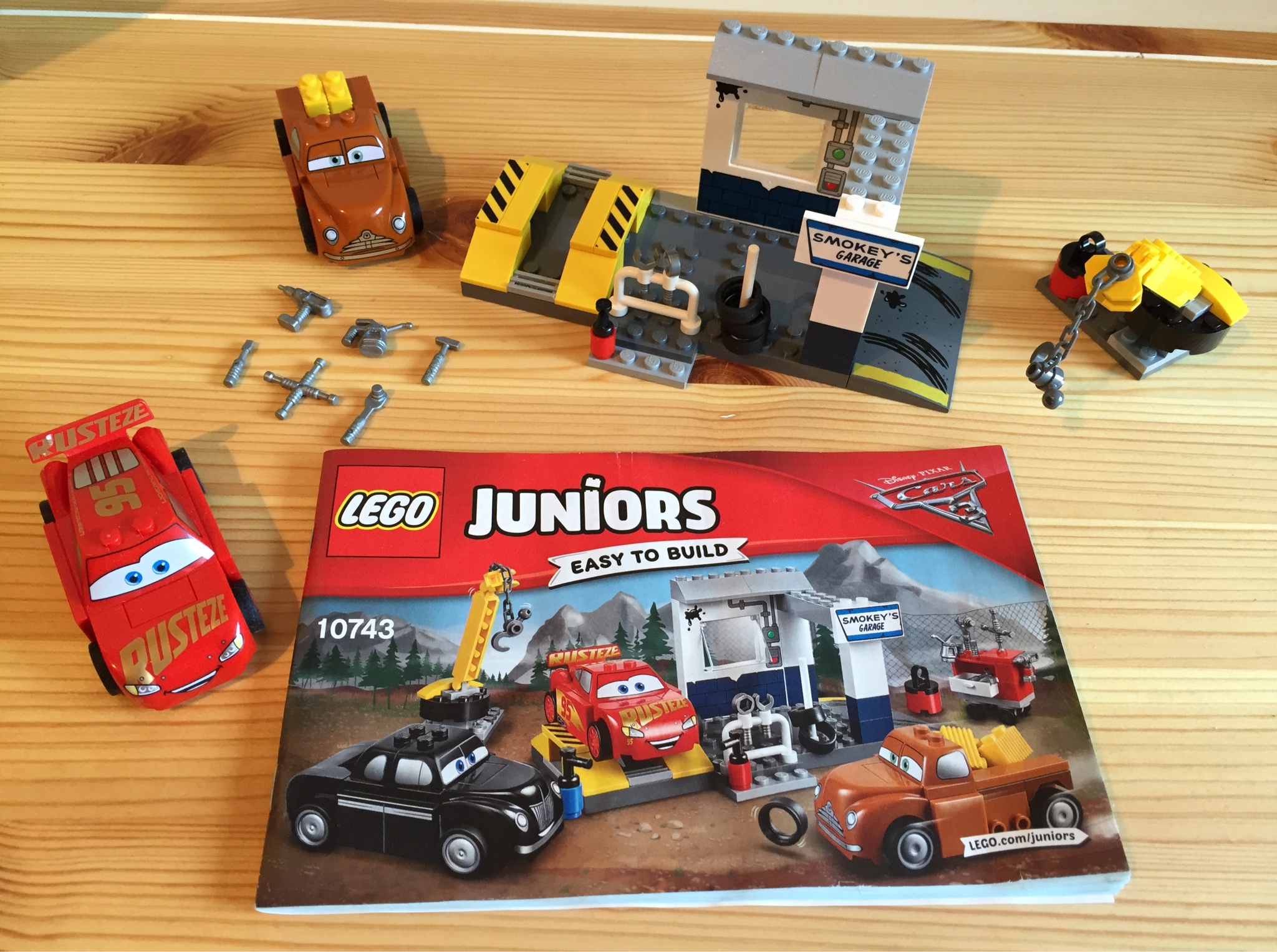 lego juniors cena