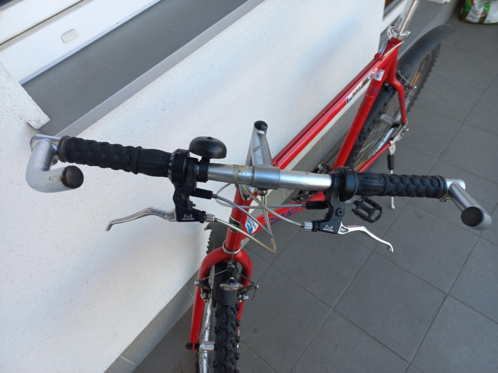 giant boulder 520 mountain bike