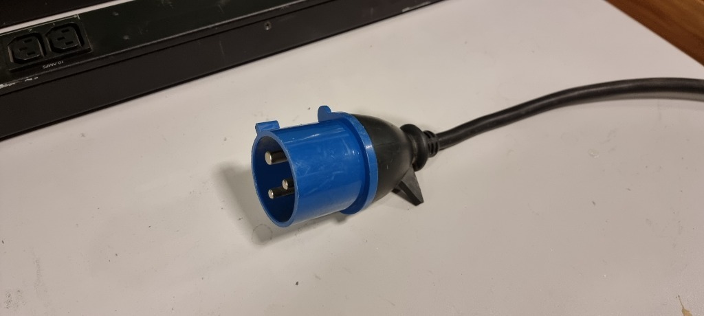 Listwa zasilająca PDU APC AP7853 230V 32A | Świdnik | Kup teraz na ...