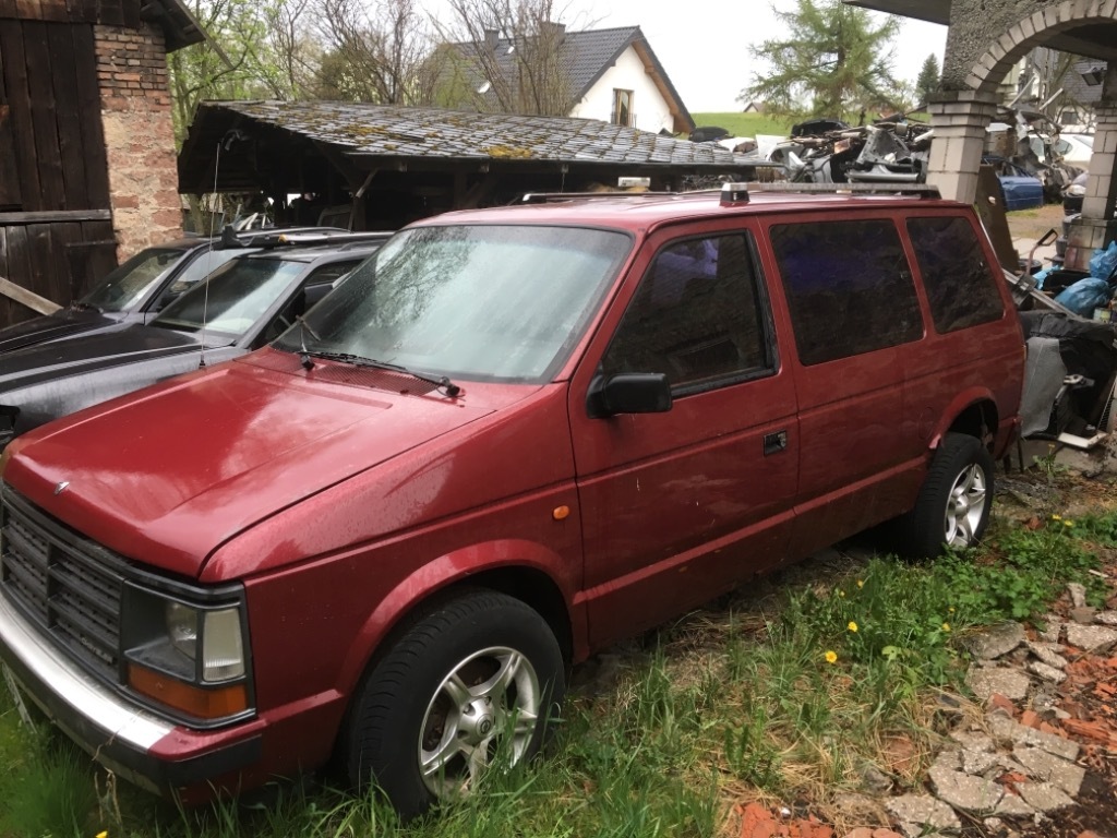 Chrysler Voyager SE LUX / 1990 Cena 4000,00 zł Kraków