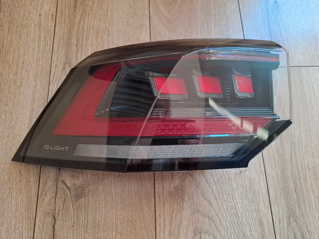ФАРА ЗАДНЯ ЛІВА VW GOLF 8 5H0945207B 5H0945311C 