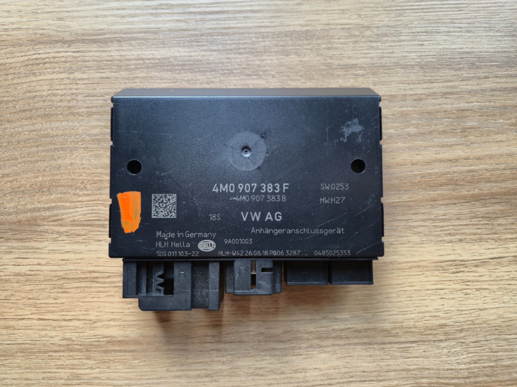 МОДУЛЬ БЛОК КЕРУВАННЯ ФАРКОПУ 4M0907383F AUDI Q7 Q8 A4 A5 A6 A7 