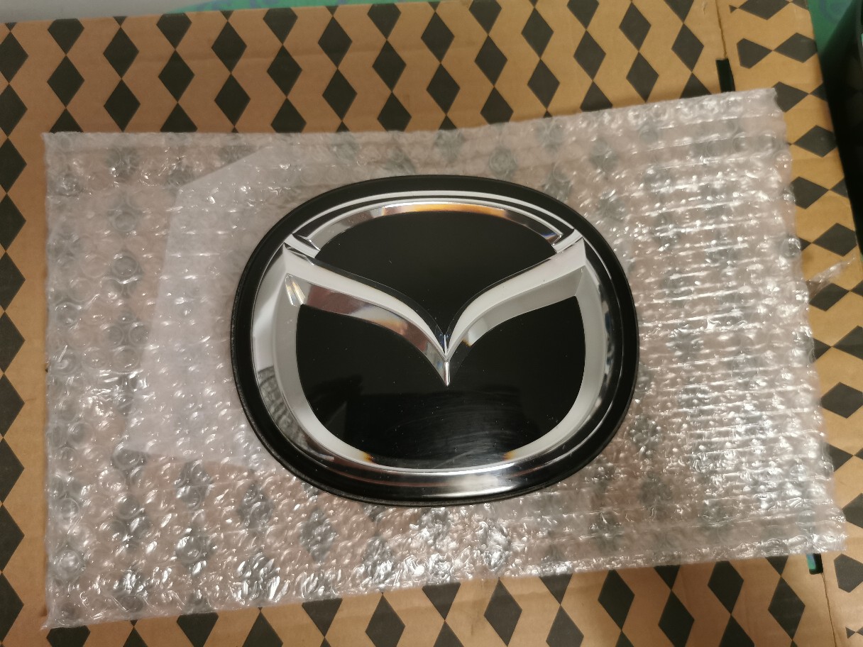 ЗНАЧОК ЕМБЛЕМА ЛОГОТИП ПІД РАДАР MAZDA 6 GL GSH7 51730 