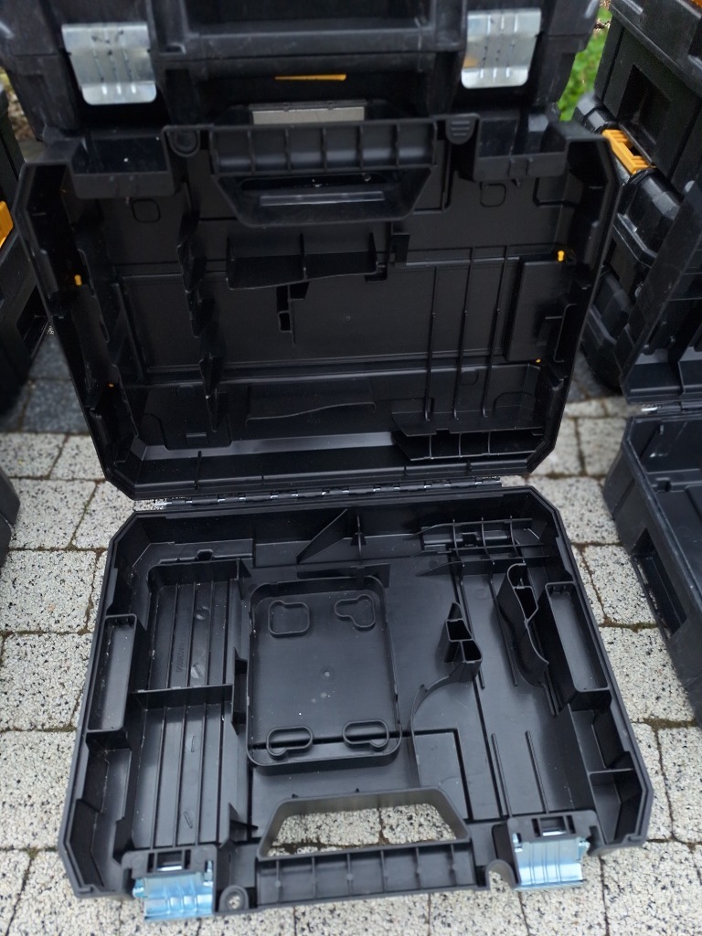 skrzynka narzędziowa DeWalt | Siemianowice Śląskie | Kup teraz na ...