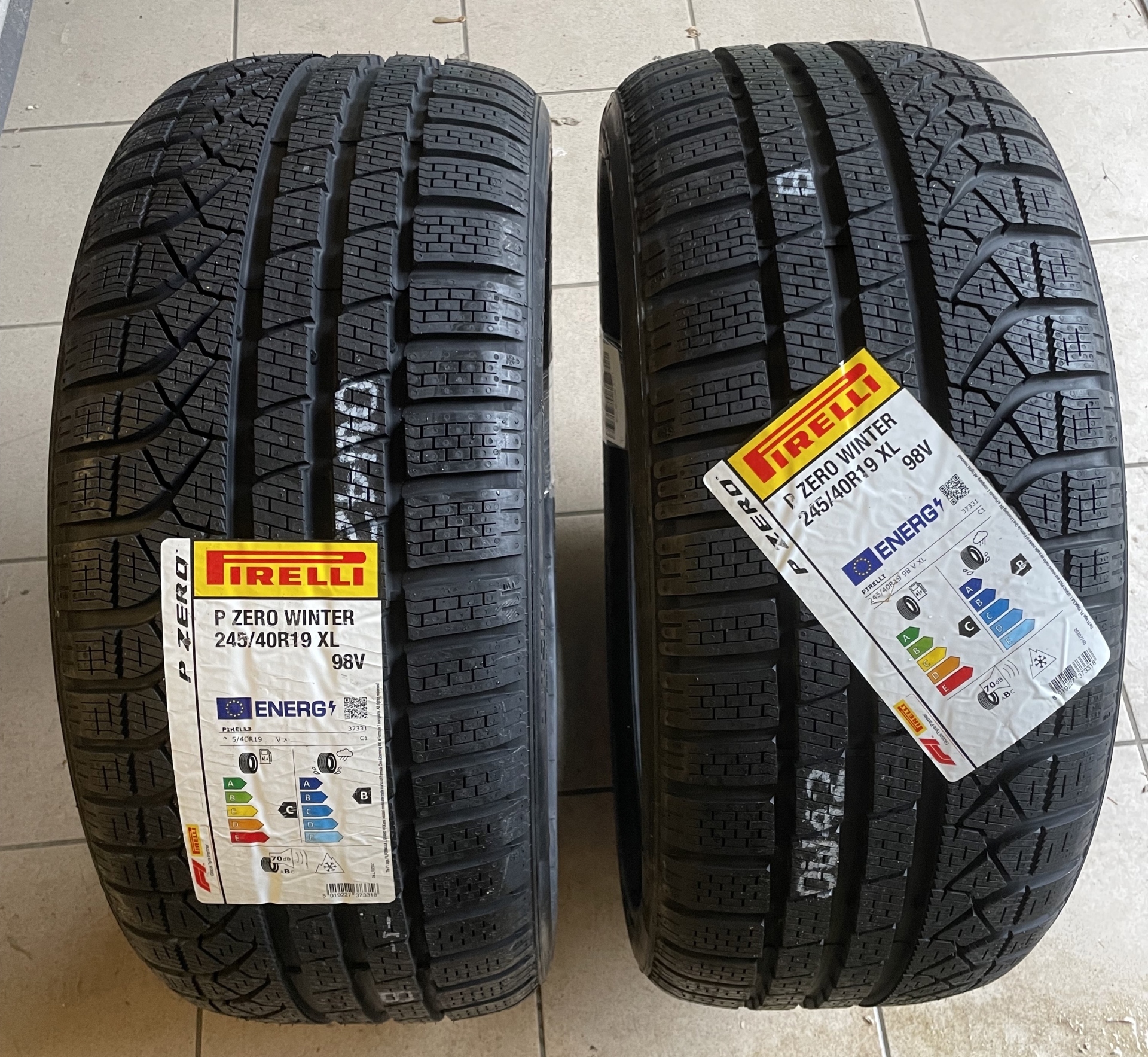 Pirelli P Zero Winter 245/40R19 98V XL Run Flat Poznań Kup teraz na Allegro Lokalnie