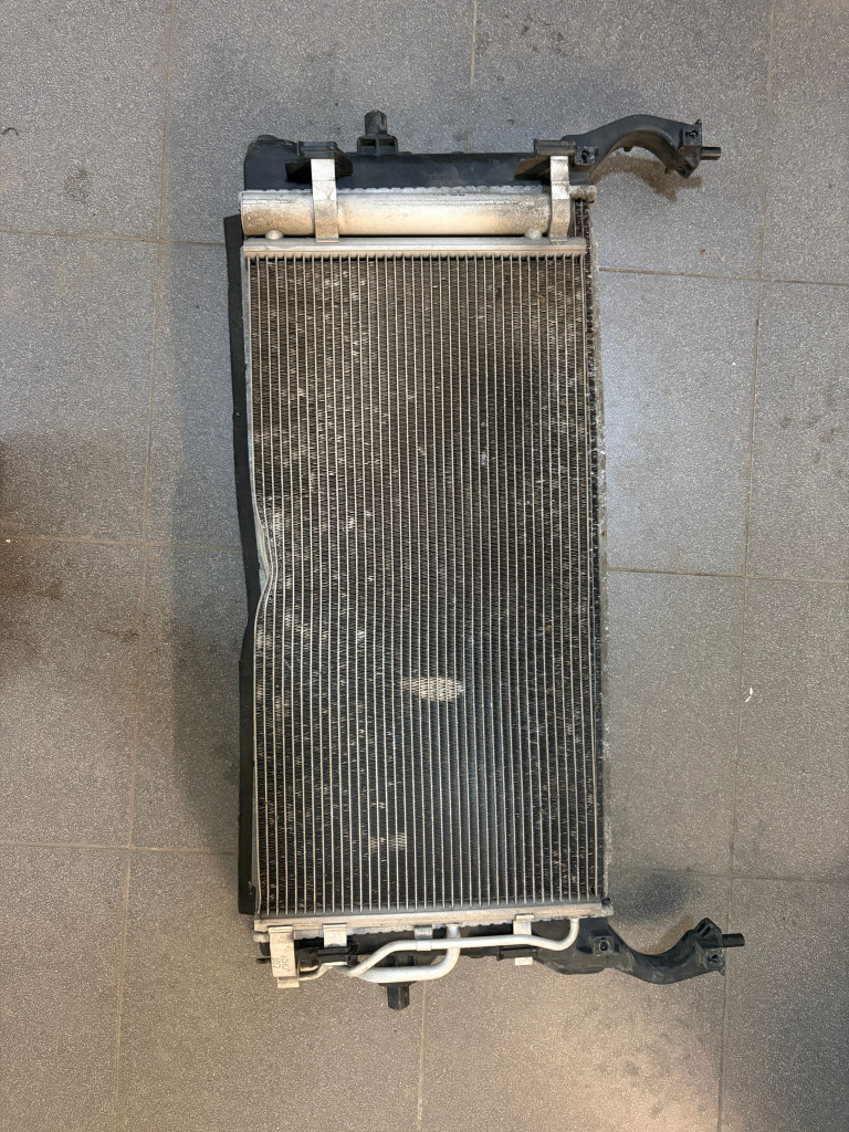 КОМПЛЕКТ КОНДИЦІОНЕРА I РАДІАТОРІВ ВОДИ HYUNDAI KIA 97606-J7000 СПРАВНЕ 