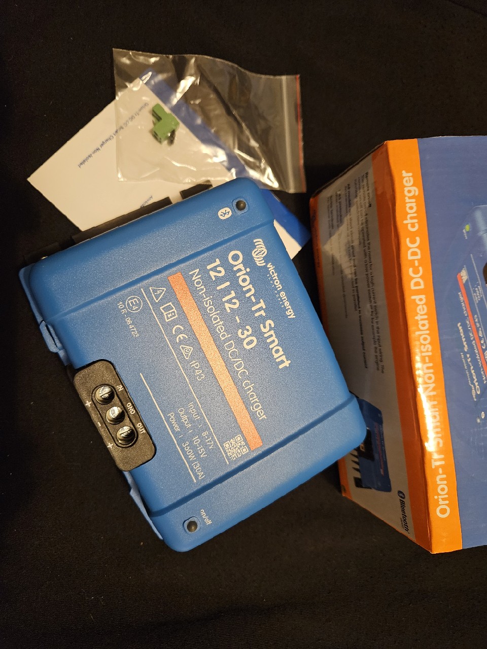 ЗАРЯДНИЙ ПРИСТРІЙ ORION TR-SMART 12/12-30A 