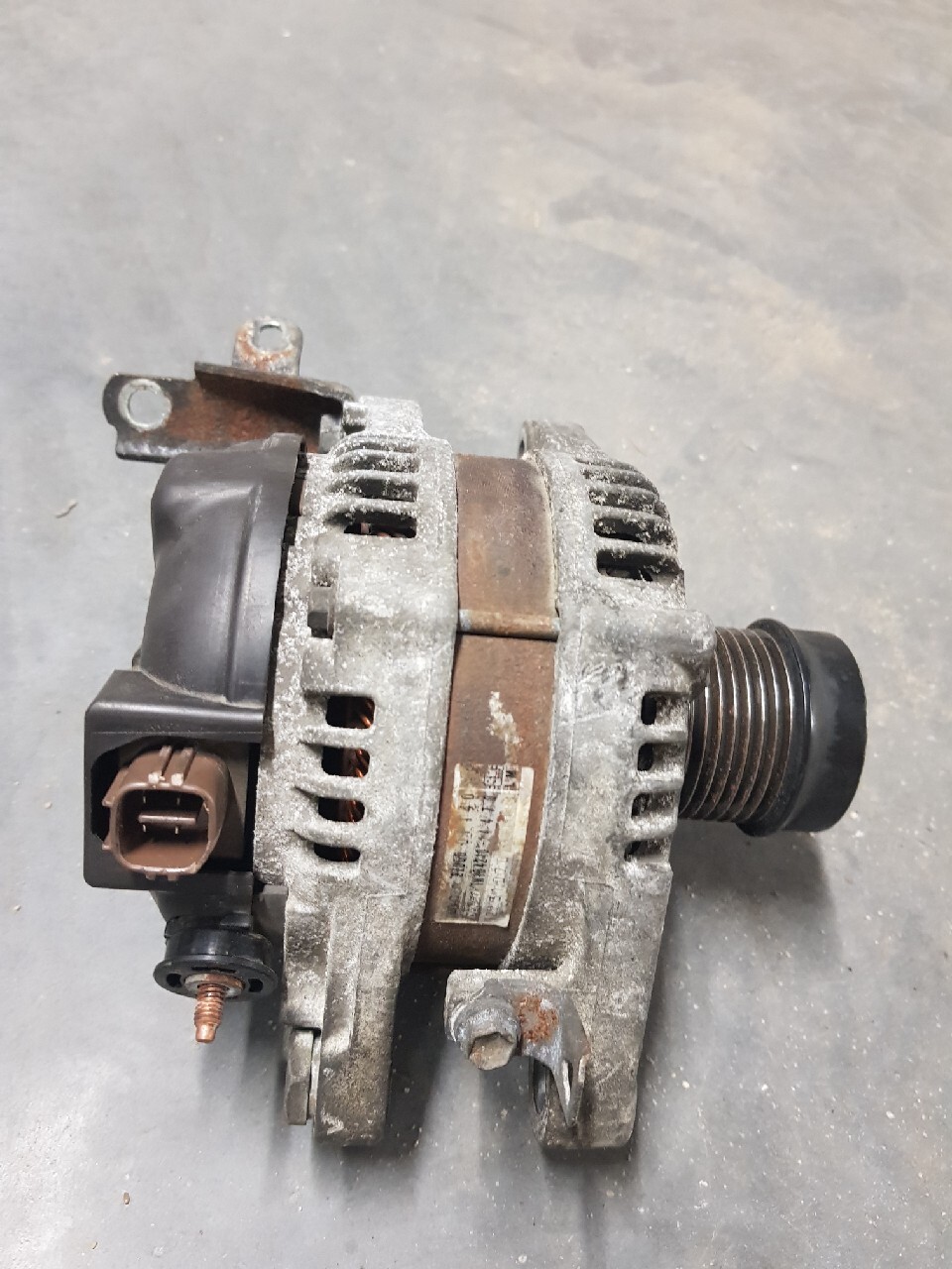 Alternator Toyota Camry Avalon Highlander Venza RX Wrocław Kup