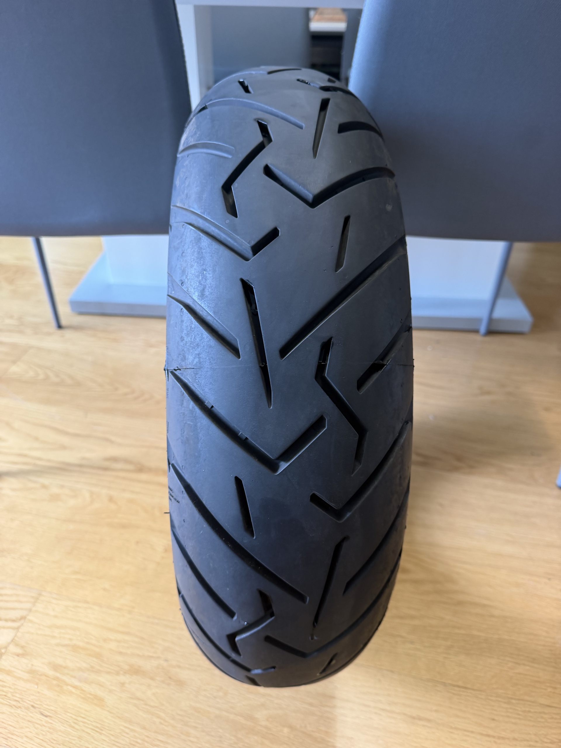 PIRELLI SCORPION TRAIL II 170/60 ZR17 72W – 3000 KM – СТАН ДУЖЕ ХОРОШИЙ СТАН 