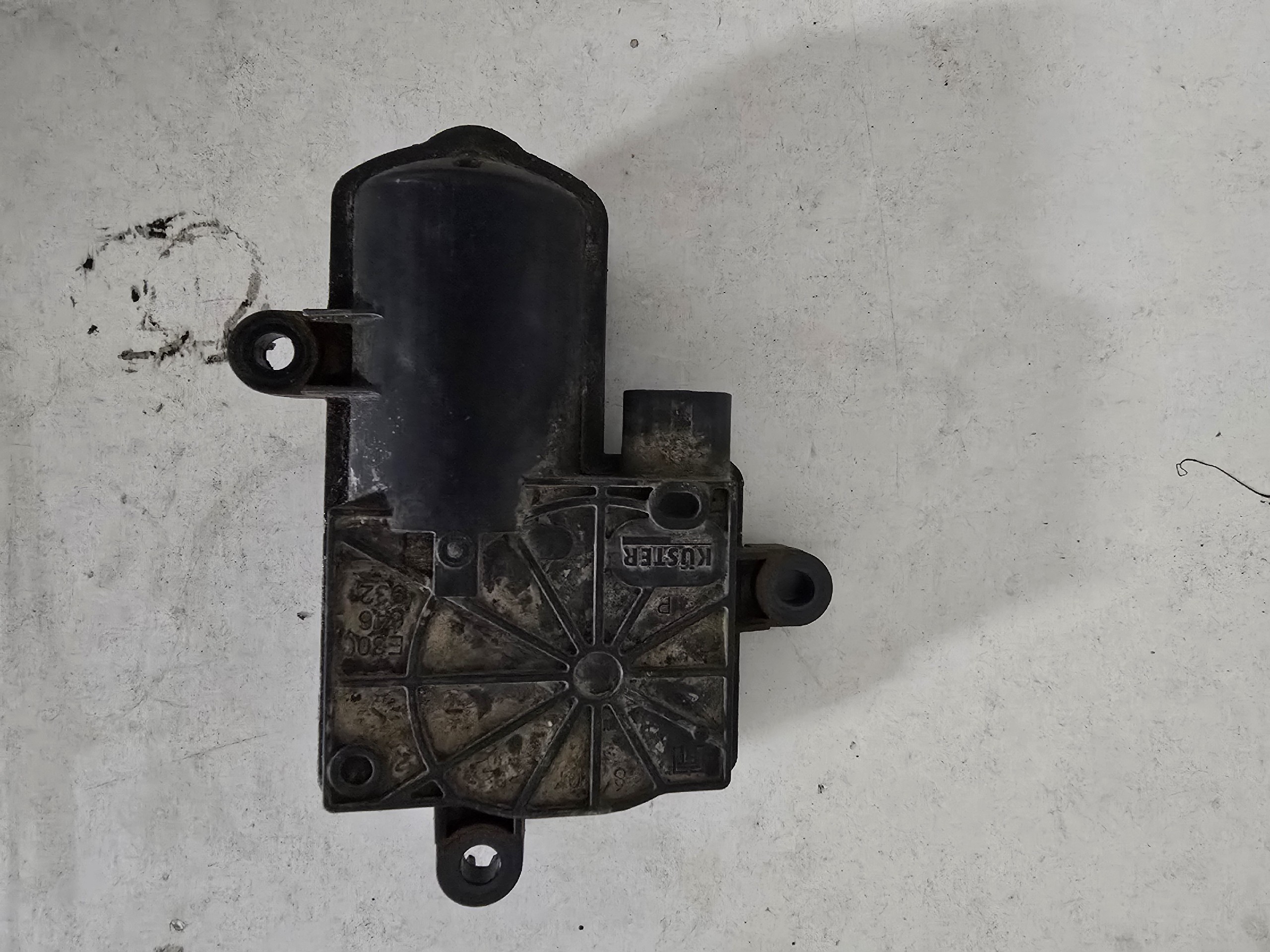 СЕРВОПРИВІД КРИШКИ БАГАЖНИКА ВИПУСКУ PORSCHE 95B133246B 