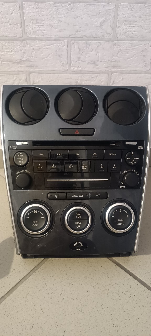 MAZDA 6 РАДІО + ПАНЕЛЬ ПОВІТРОВОДУ CQ-EM4570AK 