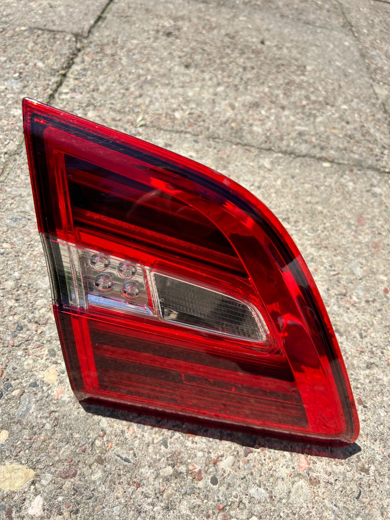 ФАРА ЛІВИЙ ЗАД MERCEDES ML W166 A1669068601 