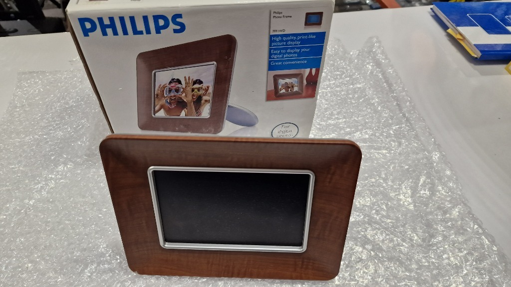 Cyfrowa ramka do zdjęć Philips 7FF1 Jelenia Góra Licytacja na