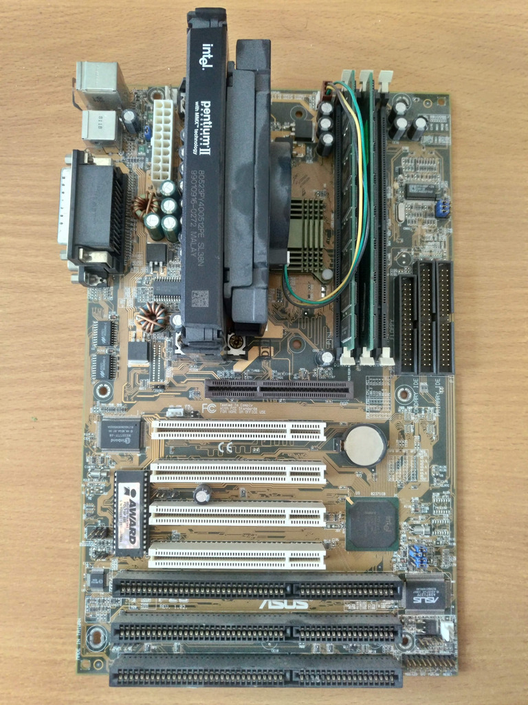 Asus P2B REV 1.02 + Pentium II 400 MHZ + RAM Lublin Kup teraz na