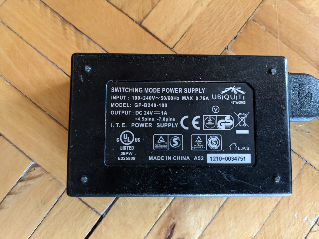 Ubiquiti PoE adapter injector 24V 24W GP-B240-100 | Kraków | Kup teraz ...