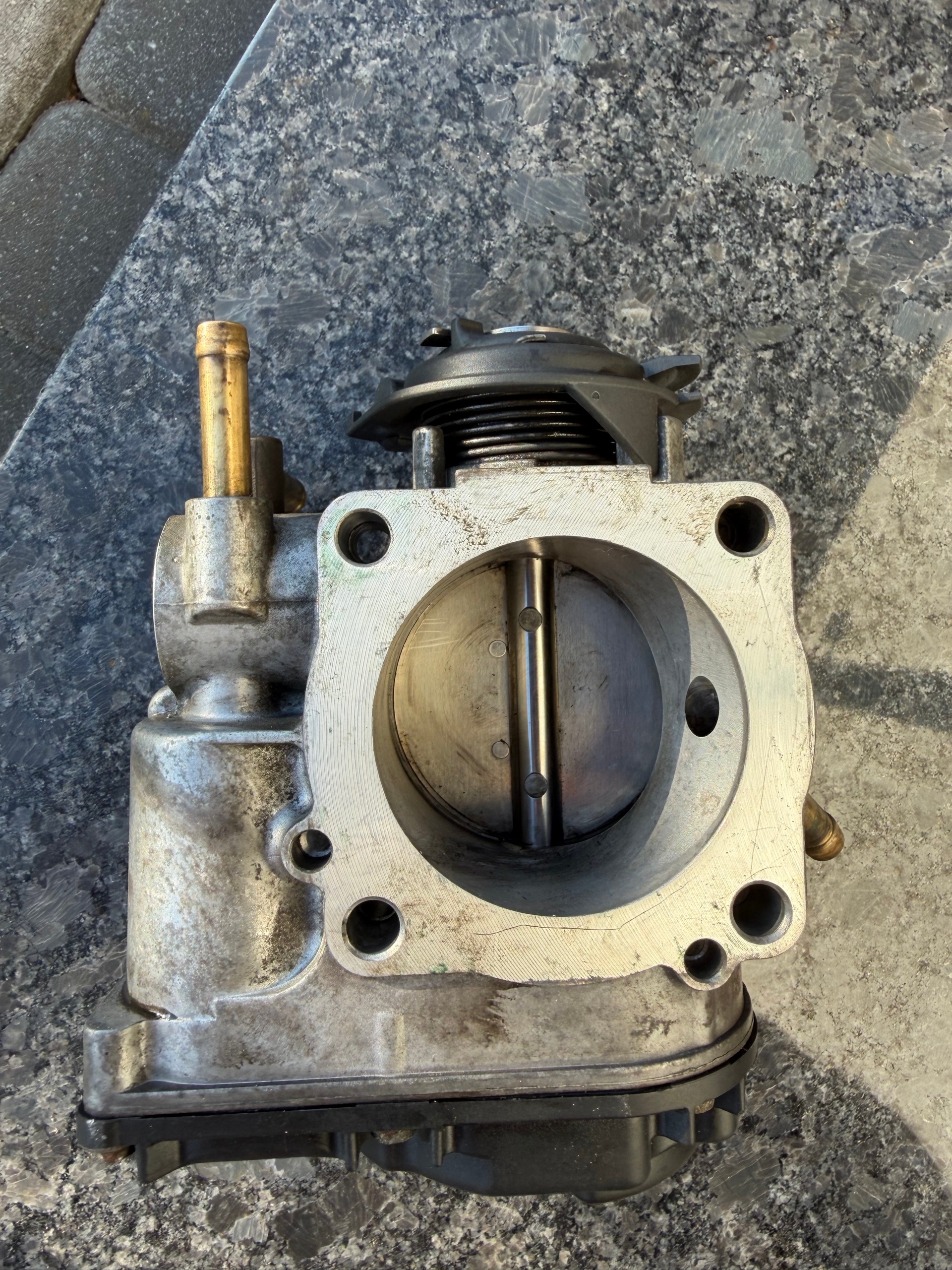 ОРИГІНАЛ ДРОСЕЛЬНА ЗАСЛІНКА VDO AUDI A3 8L GOLF IV 1.8 20V 1.6 8V 06A133064J 