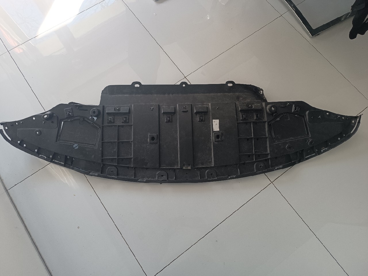 ПОЛ ПОД БАМПЕР RENAULT TWINGO РЕСТАЙЛ 622355796R 